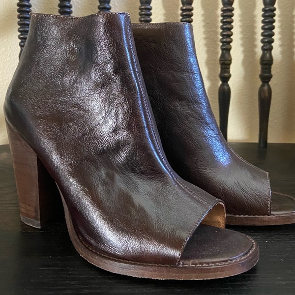 Bed Stu Shoes - BedStu open toed booties